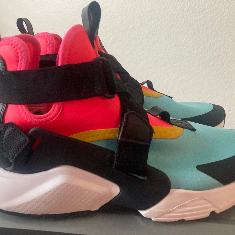 Nike Air Huarache City Multi-color